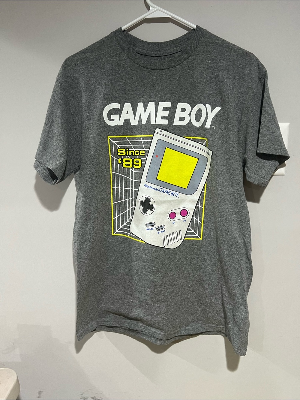Men’s Nintendo Game Boy Graphic Tee - Gray with Yellow Accent, Size:M